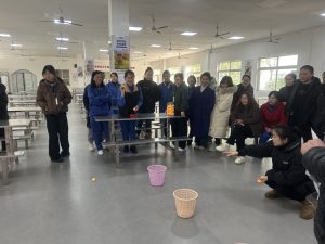 江西制藥工會舉辦慶“三八”乒乓球定點投擲比賽